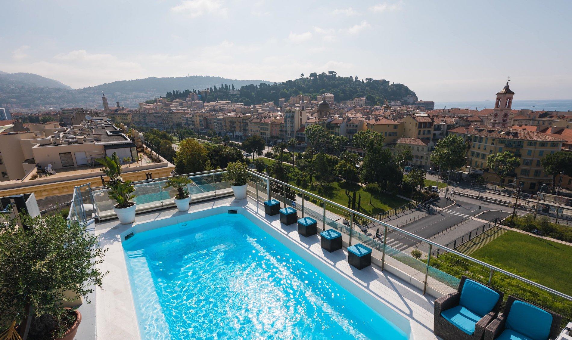 Aston La Scala Hotel 4*